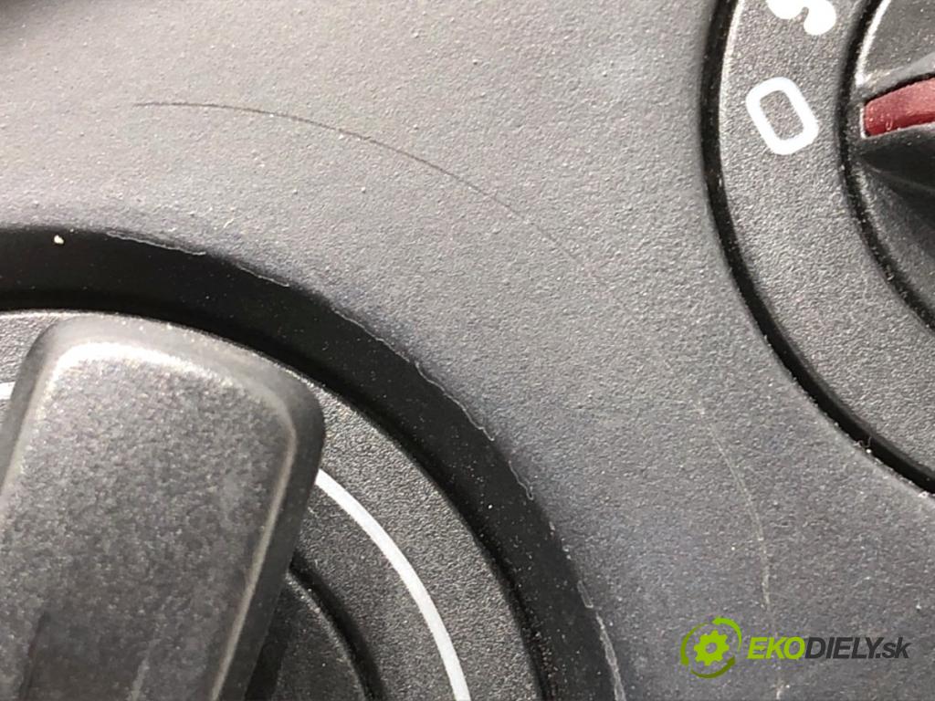 SEAT IBIZA IV liftback 2011 55 kW 1.2 TDI 1199 Panel ovládania kúrenia 6J0820045A (Prepínacie páčky pod volantom)