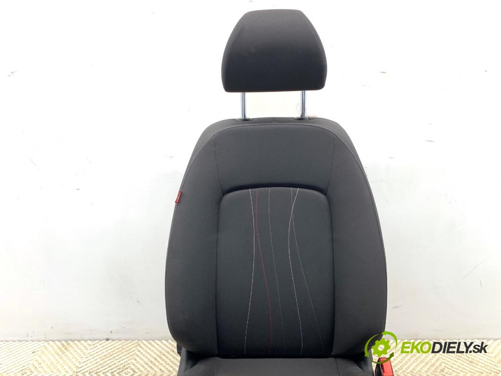 SEAT IBIZA IV liftback 2011 55 kW 1.2 TDI 1199 Sedadlo pravy predný