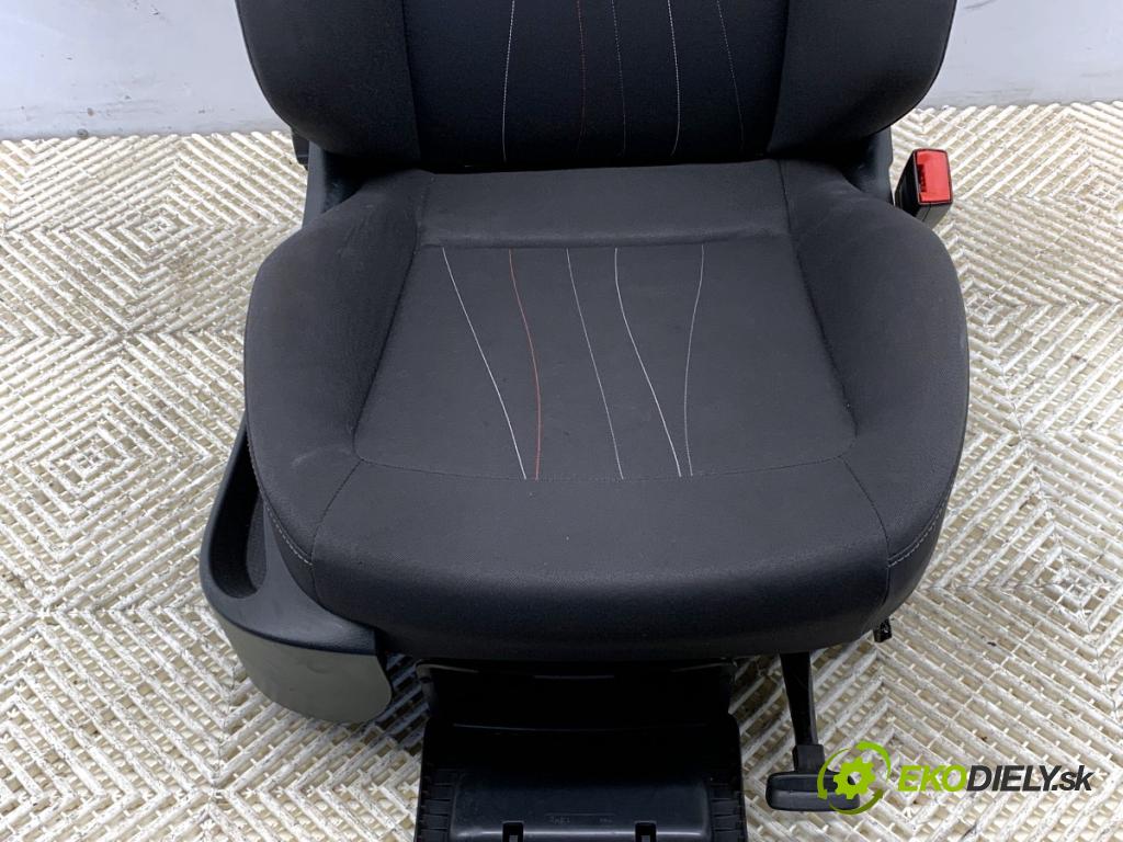SEAT IBIZA IV liftback 2011 55 kW 1.2 TDI 1199 Sedadlo pravy predný