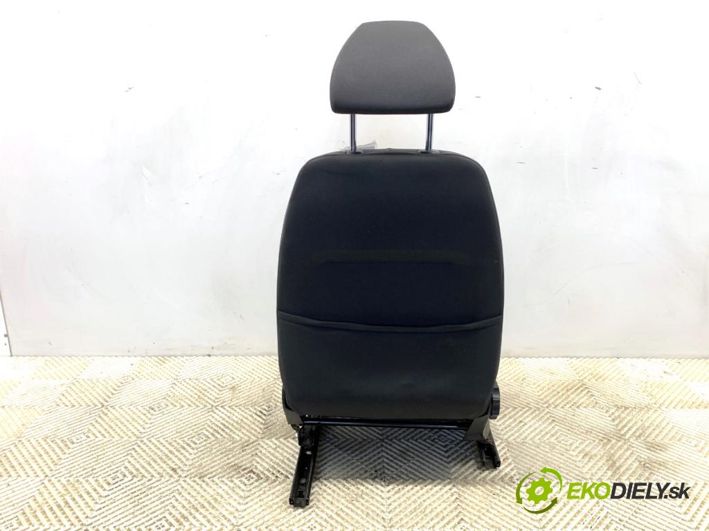 SEAT IBIZA IV liftback 2011 55 kW 1.2 TDI 1199 Sedadlo pravy predný