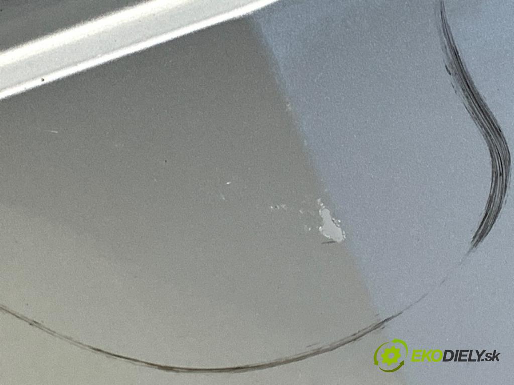 SEAT IBIZA IV liftback 2011 55 kW 1.2 TDI 1199 dveře levý zadní část
