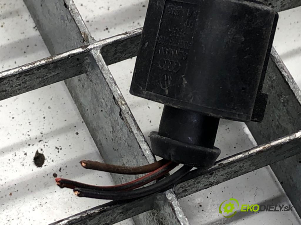 SEAT IBIZA IV liftback 2011 55 kW 1.2 TDI 1199 rúrka klimatizácie 6R1820741N (Rúrka klimatizácie)