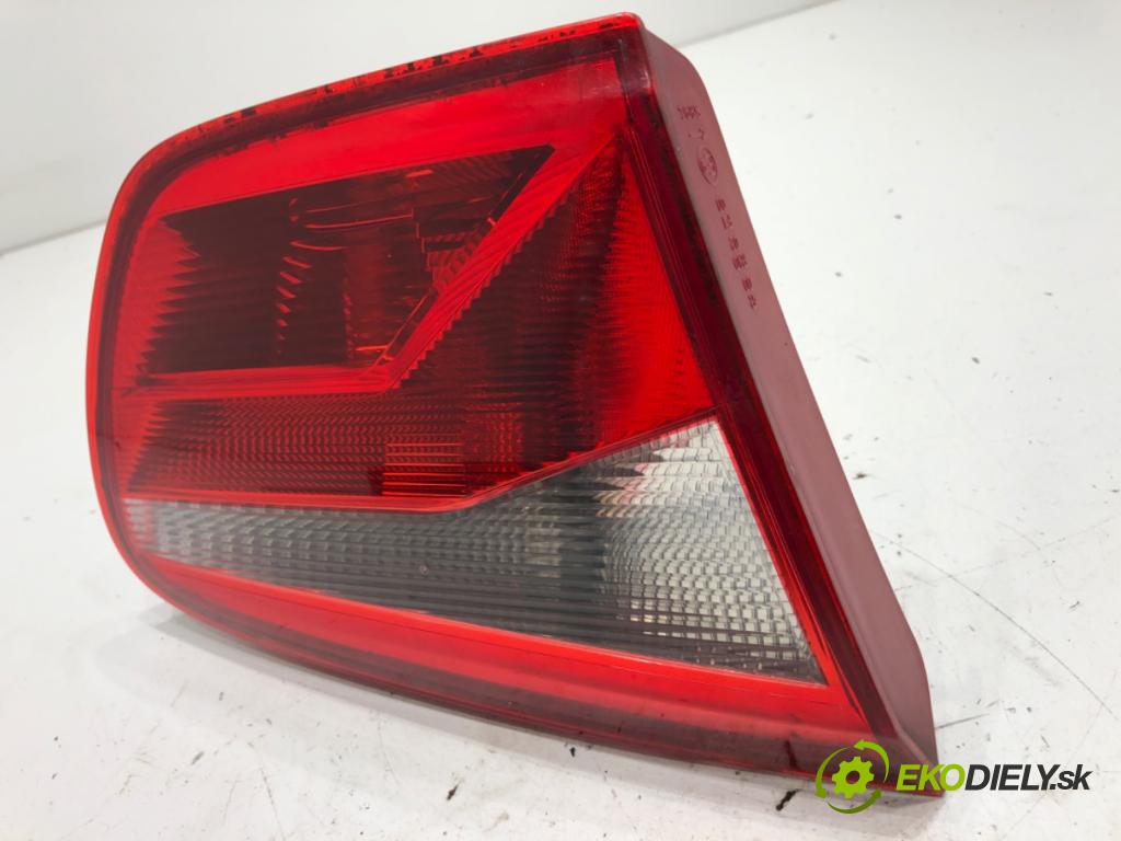 SEAT IBIZA IV liftback 2011 55 kW 1.2 TDI 1199 světlo levý zadní část vnitřní