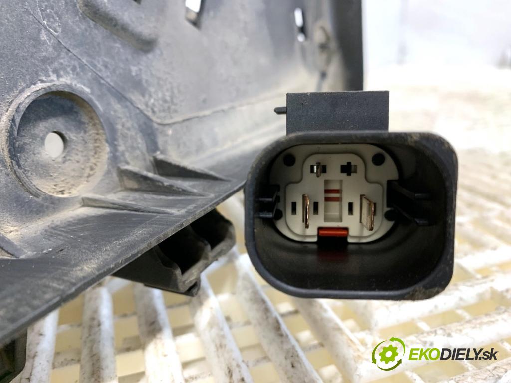 VOLVO S60 I sedan 2003 120 kW 2.4 D5 2401 ventilátor chladiče 30645148 (Ventilátor)