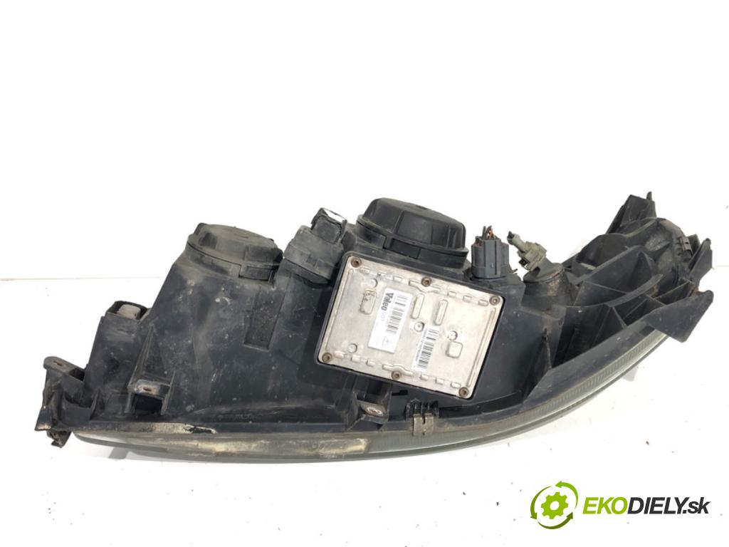 VOLVO S60 I sedan 2003 120 kW 2.4 D5 2401 Svetlomet pravy predný XENON 30655906