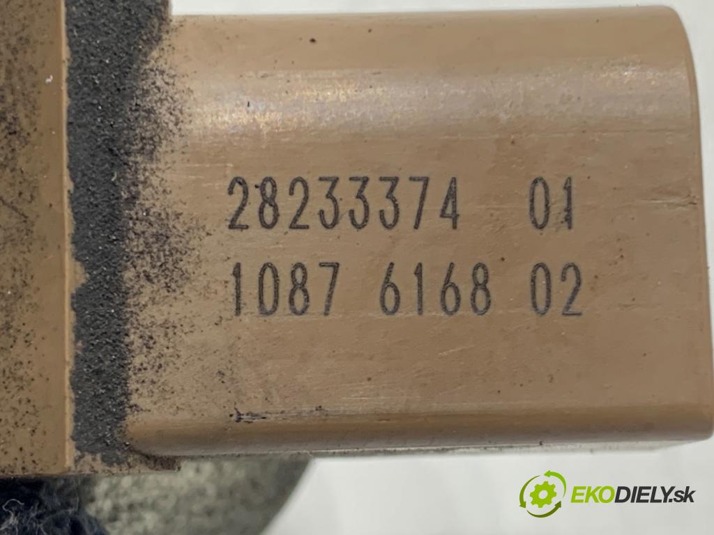 SEAT IBIZA IV liftback 2011 55 kW 1.2 TDI 1199 Regulátor tlaku paliva 28233374 (Palivový systém ostatné)