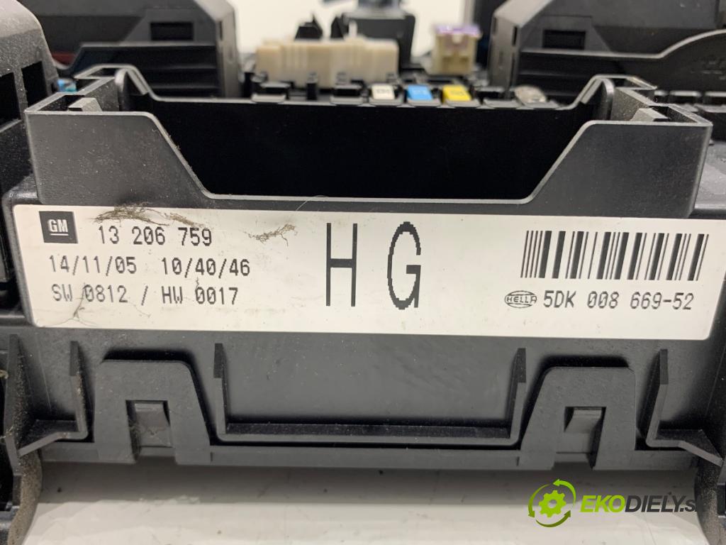 OPEL ZAFIRA B nadwozie wielkoprzestrzenne (MPV) 2005 88 kW 1.9 CDTI (M75) 1910 Modul BSI 13206759 (Poistková skrinka)