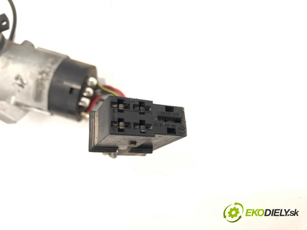 MERCEDES-BENZ W638 Autobus 1996 95 kW 113 2.0 (638.114, 638.194) 1998 spinačka  (Spínacia skrinka)