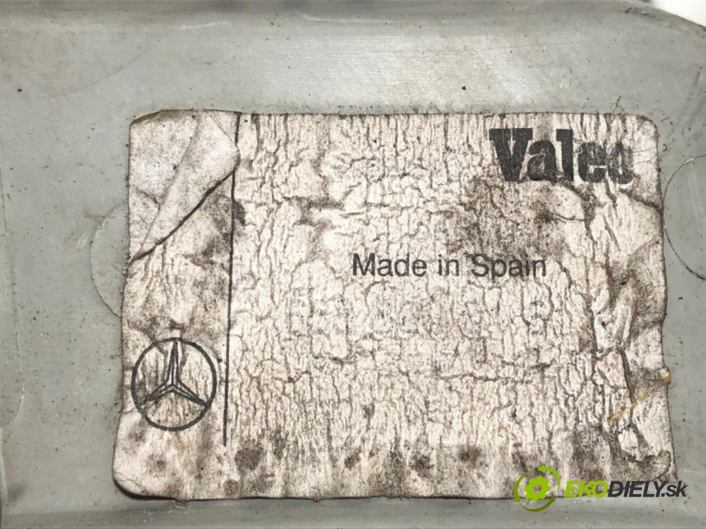 MERCEDES-BENZ W638 Autobus 1996 95 kW 113 2.0 (638.114, 638.194) 1998 Svetlomet pravy predný