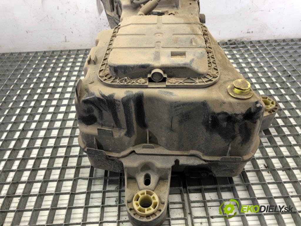 CITROEN BERLINGO III nadwozie wielkoprzestrzenne (MPV) 2019 73 kW 1.6 BlueHDi 100 1560 nádržka ADBLUE: 12678023