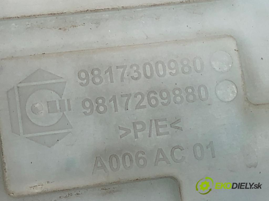 CITROEN BERLINGO III nadwozie wielkoprzestrzenne (MPV) 2019 73 kW 1.6 BlueHDi 100 1560 nádržka ostřikovačů 9817300980