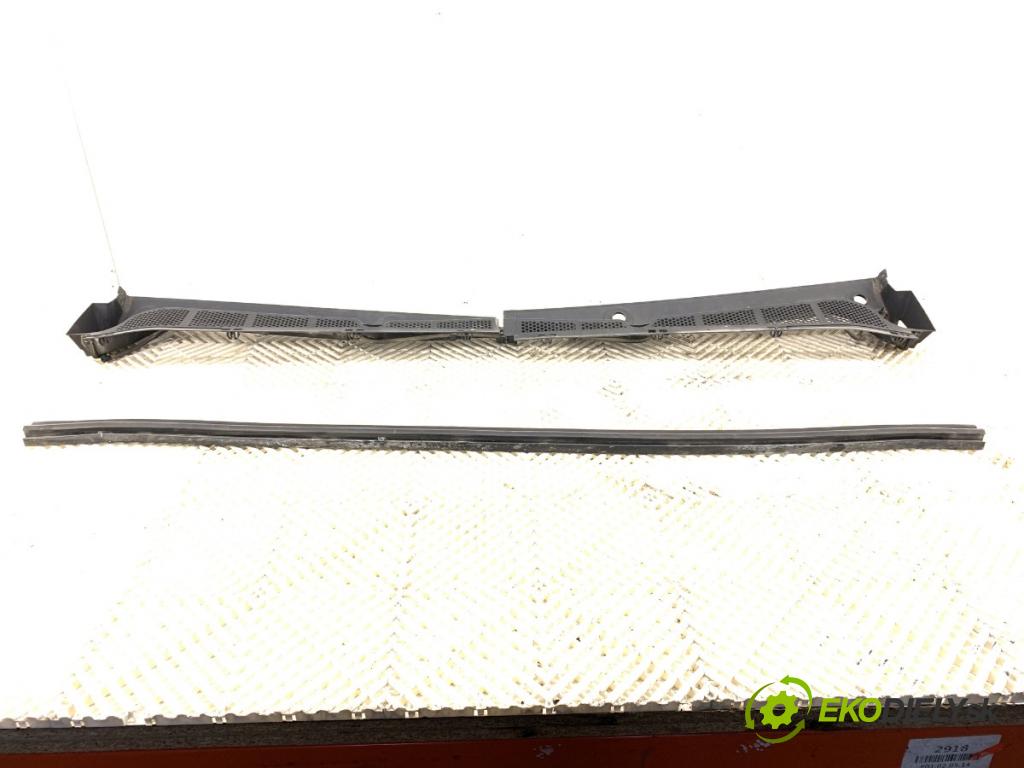 CITROEN BERLINGO III nadwozie wielkoprzestrzenne (MPV) 2019 73 kW 1.6 BlueHDi 100 1560 Torpédo, plast pod čelné okno 9816567780 (Torpédo (plast pod čelným sklom))