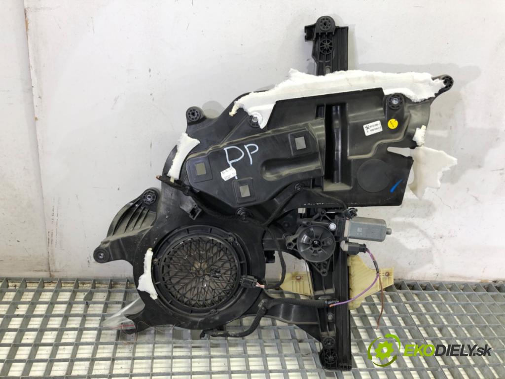CITROEN BERLINGO III nadwozie wielkoprzestrzenne (MPV) 2019 73 kW 1.6 BlueHDi 100 1560 mechanismus okna pravý přední část 9817212080