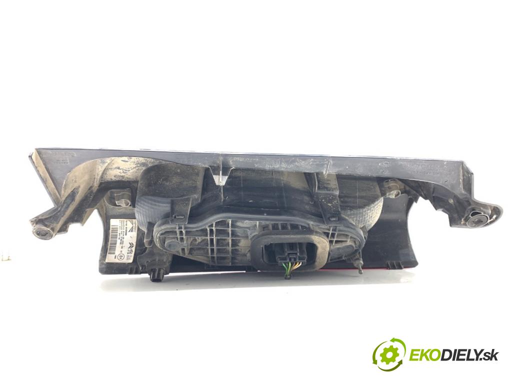 CITROEN BERLINGO III nadwozie wielkoprzestrzenne (MPV) 2019 73 kW 1.6 BlueHDi 100 1560 světlo levý zadní část 9819235880
