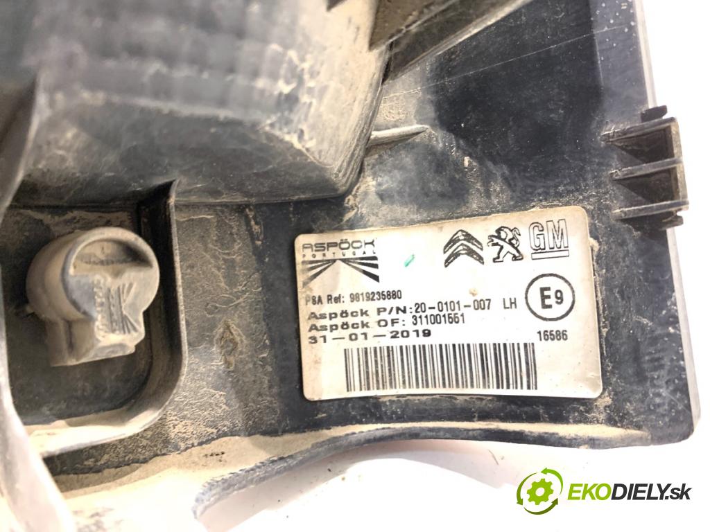 CITROEN BERLINGO III nadwozie wielkoprzestrzenne (MPV) 2019 73 kW 1.6 BlueHDi 100 1560 světlo levý zadní část 9819235880