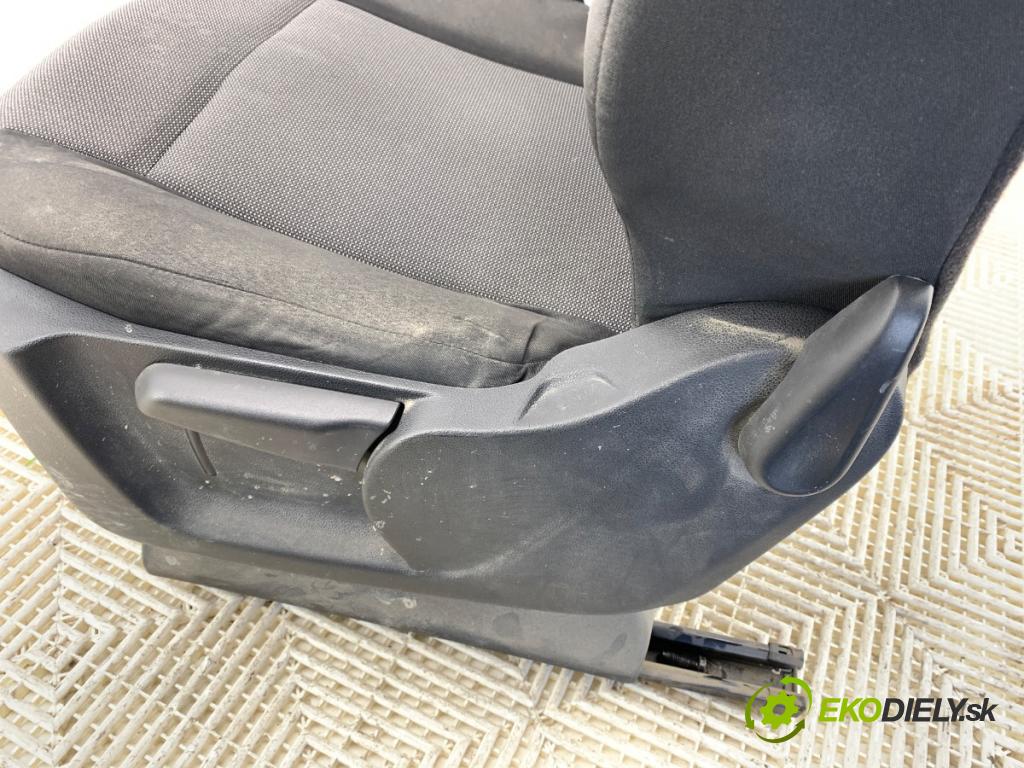 CITROEN BERLINGO III nadwozie wielkoprzestrzenne (MPV) 2019 73 kW 1.6 BlueHDi 100 1560 Sedadlo ľavy predný