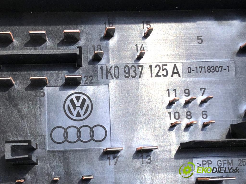 SKODA OCTAVIA II liftback 2007 77 kW 1.9 TDI 1896 skříňka poistková 1K0937125A (Pojistková skříňka)