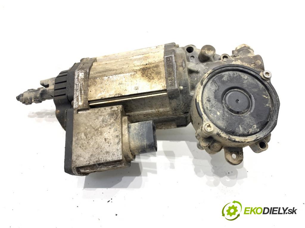 SKODA OCTAVIA II liftback 2007 77 kW 1.9 TDI 1896 motorek PŘENOS: servočerpadlo 1K1909144L 7805477238