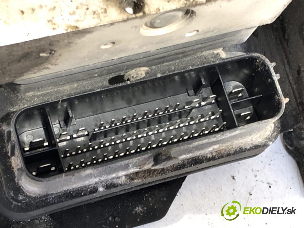 CITROEN BERLINGO III nadwozie wielkoprzestrzenne (MPV) 2019 73 kW 1.6 BlueHDi 100 1560 Pumpa ABS 9829939880 (Pumpa ABS)