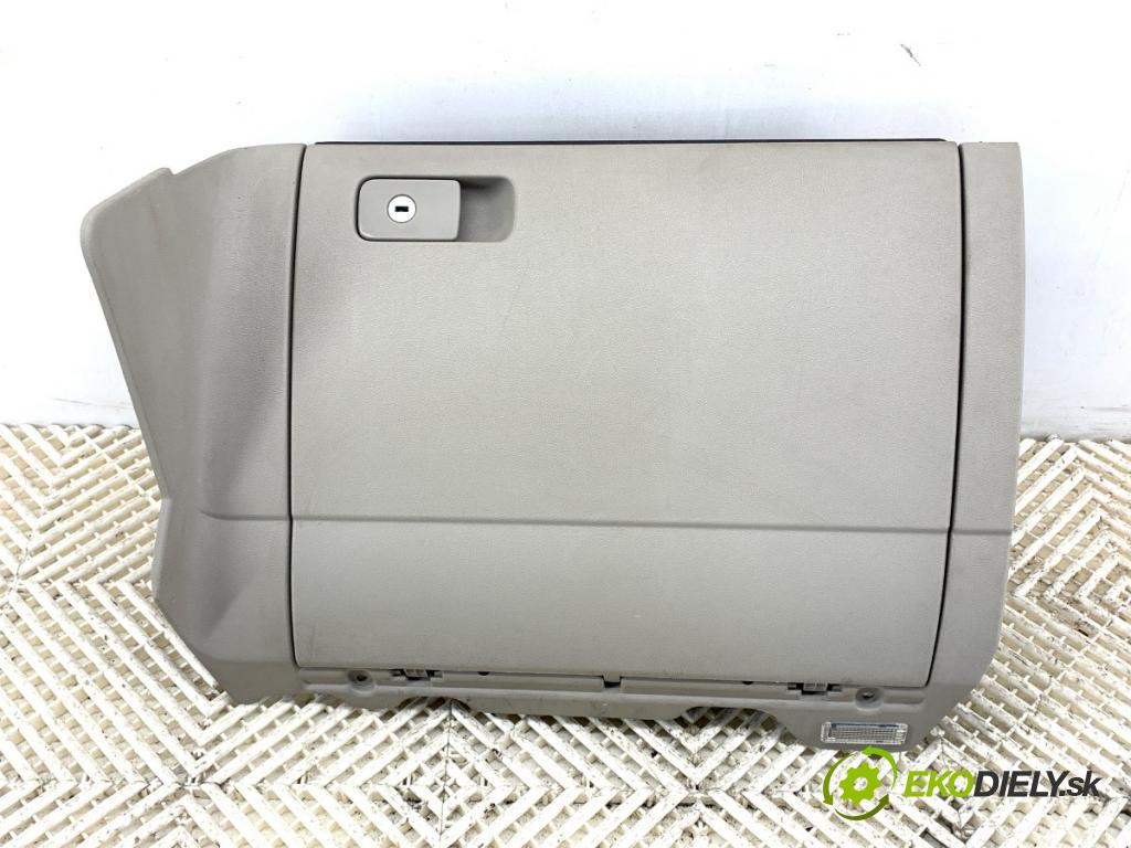 VW GOLF VII Kombi 2014 110 kW 2.0 TDI 1968 Priehradka, kastlík spolujazdca  (Priehradka (kastlík))