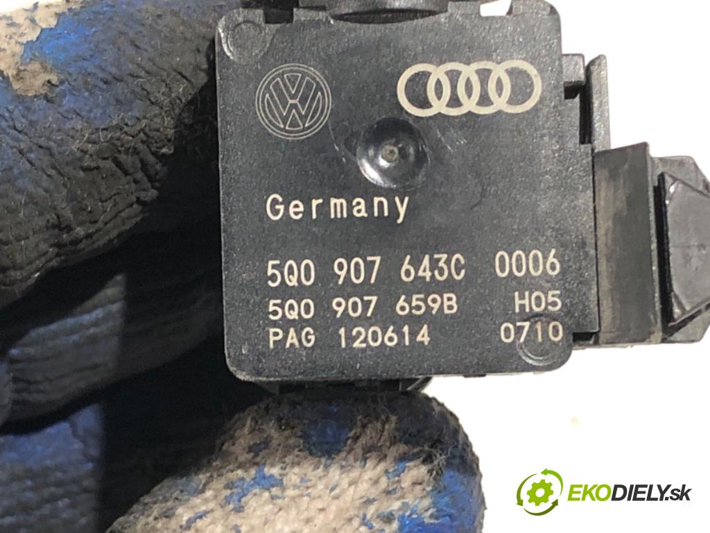 VW GOLF VII Kombi 2014 110 kW 2.0 TDI 1968 snímač KVALITNÍ: vzduchu 5Q0907643C