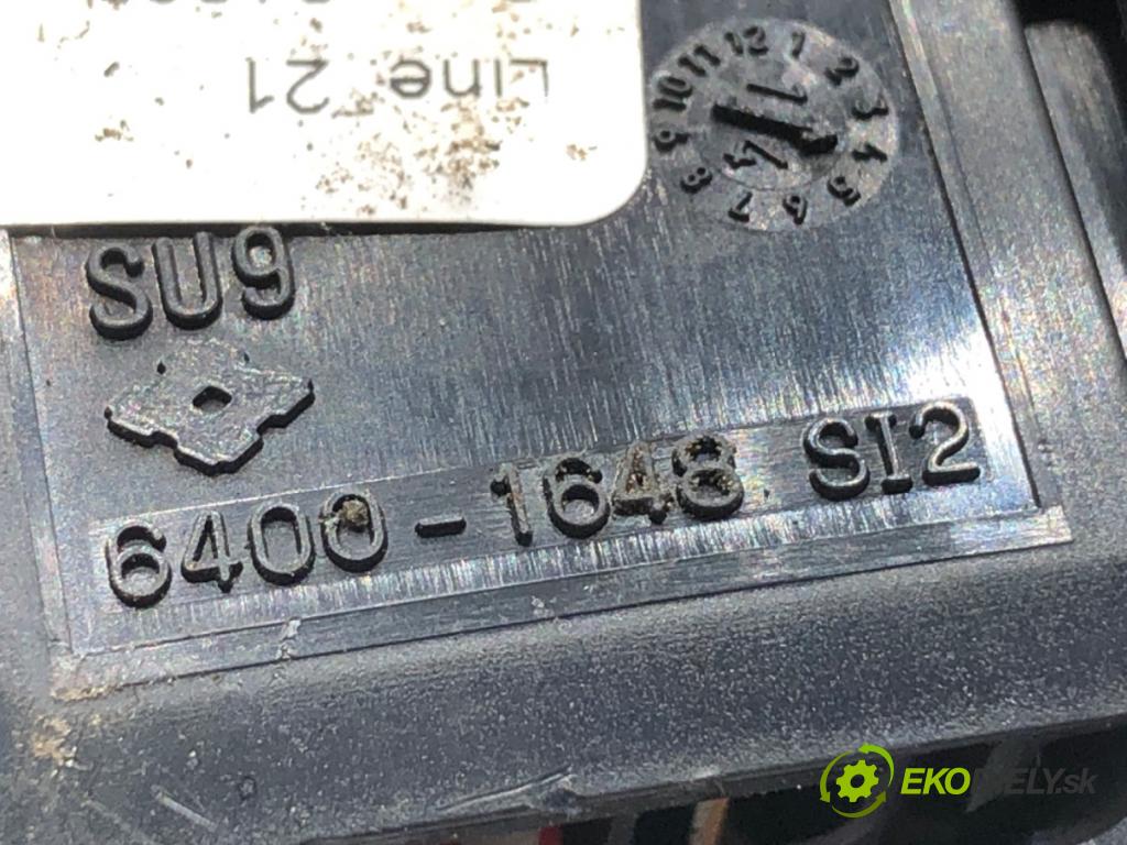 VW GOLF VII Kombi 2014 110 kW 2.0 TDI 1968 skříňka poistková  (Pojistková skříňka)