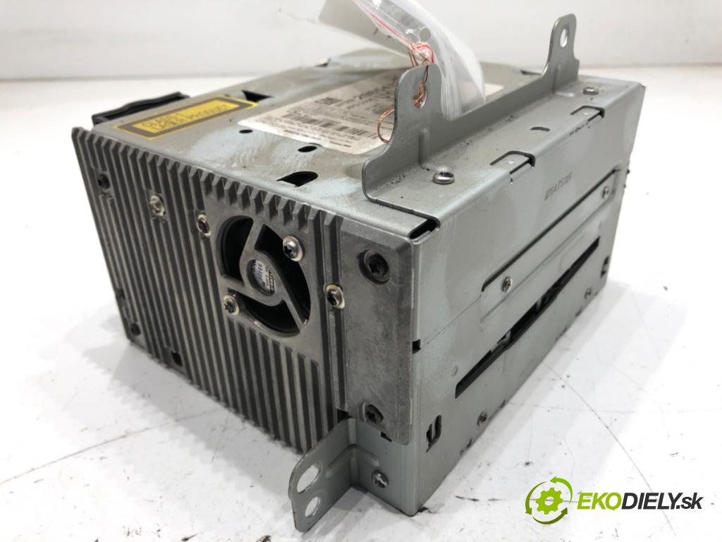 OPEL INSIGNIA A Kombi 2009 81 kW 2.0 CDTI (35) 1956 RADIO 20854720 (Audio zariadenie)