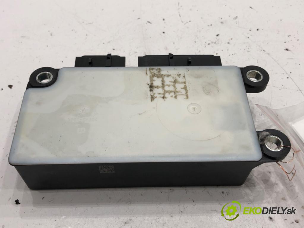 OPEL INSIGNIA A Kombi 2009 81 kW 2.0 CDTI (35) 1956 senzor airbag 13505596 (Snímač)