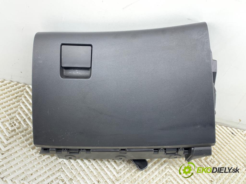 OPEL INSIGNIA A Kombi 2009 81 kW 2.0 CDTI (35) 1956 Priehradka, kastlík spolujazdca  (Priehradka (kastlík))