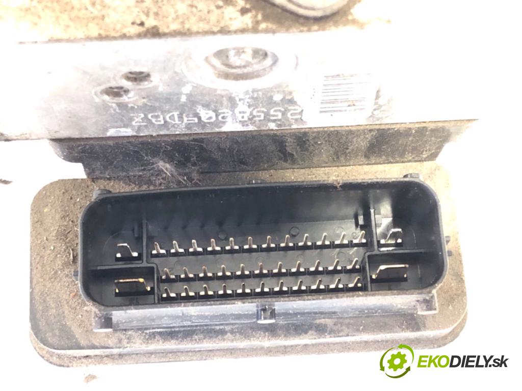 OPEL INSIGNIA A Kombi 2009 81 kW 2.0 CDTI (35) 1956 Pumpa ABS 13328651 (Pumpa ABS)