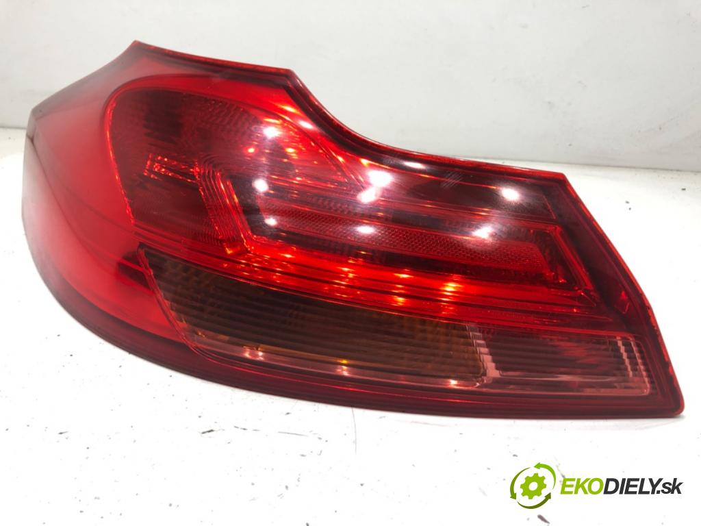 OPEL INSIGNIA A Kombi 2009 81 kW 2.0 CDTI (35) 1956 světlo levý zadní část 22950973