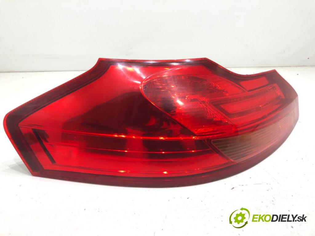 OPEL INSIGNIA A Kombi 2009 81 kW 2.0 CDTI (35) 1956 světlo levý zadní část 22950973