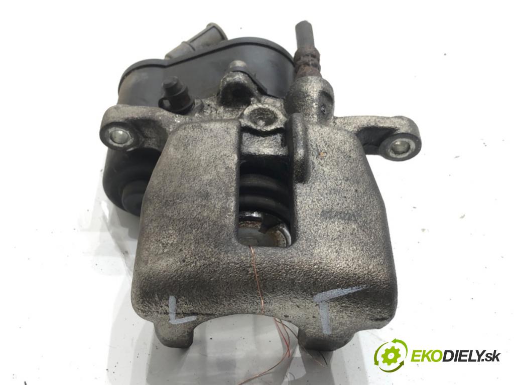 AUDI A6 C6 Kombi 2005 132 kW 2.7 TDI quattro 2698 Brzdič strmeň ľavy zad 