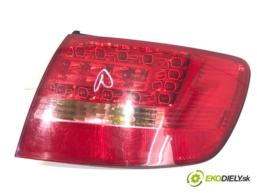 AUDI A6 C6 Kombi 2005 132 kW 2.7 TDI quattro 2698 světlo pravý zadní část 89037056