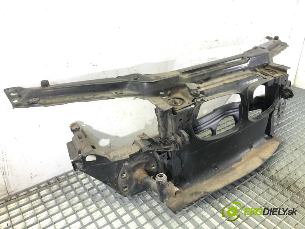 BMW E46 coupe 1999 110 kW 318 Ci 1995 držák přední část 8211467 (Přední výztuha)