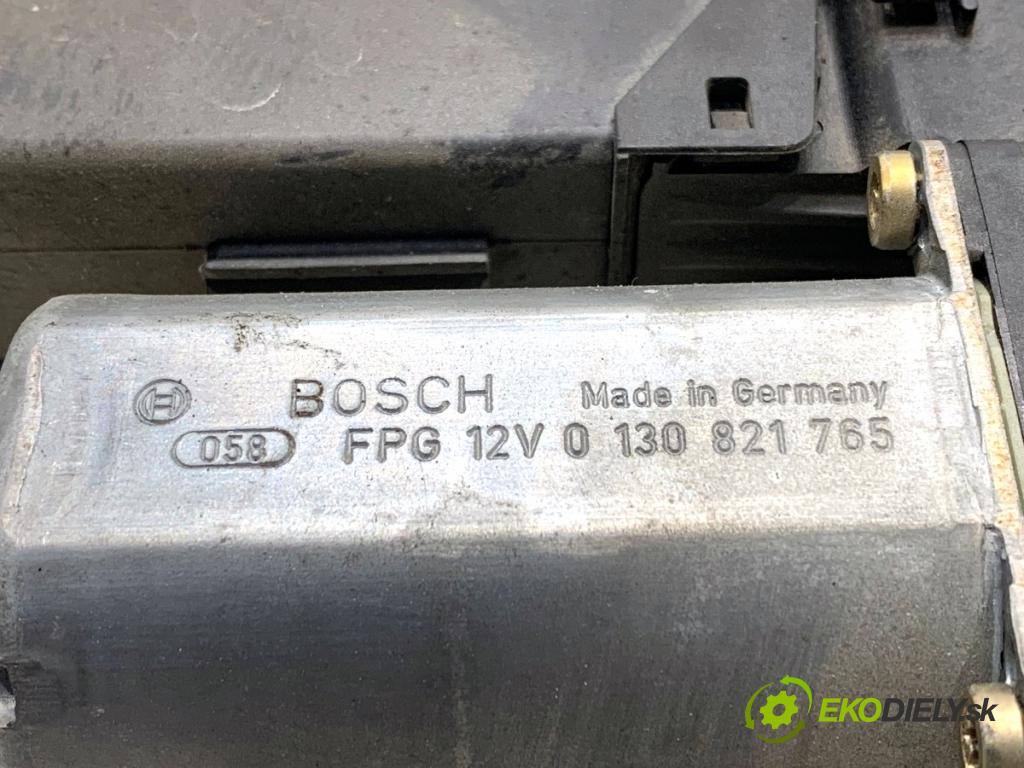 AUDI A4 B6 Kombi 2003 85 kW 1.9 TDI 1896 motor sťahovaní okna levý přední část 8E1959801B