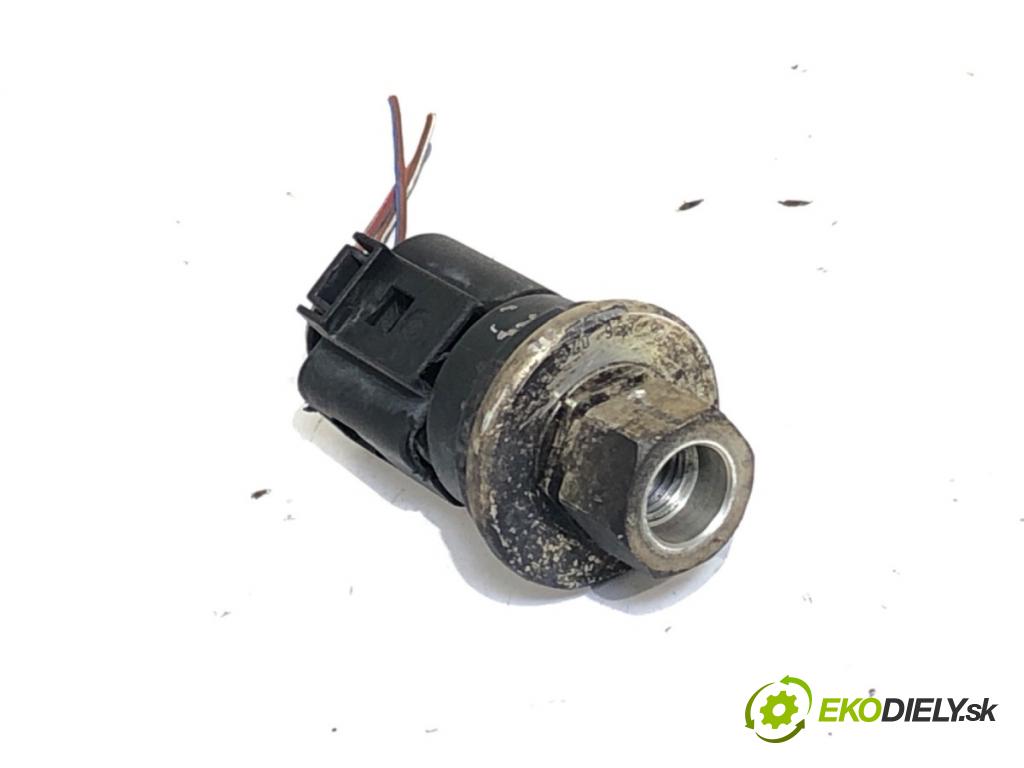 AUDI A4 B6 Kombi 2003 85 kW 1.9 TDI 1896 Snímač klimatizácie 8Z0959126 (Snímač klimatizácie)