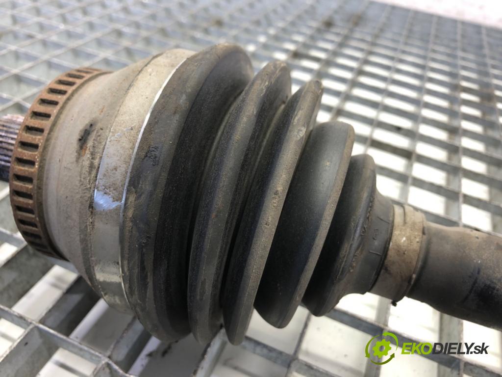 AUDI A4 B6 Kombi 2003 85 kW 1.9 TDI 1896 Poloos pravy predný 8E0407272S