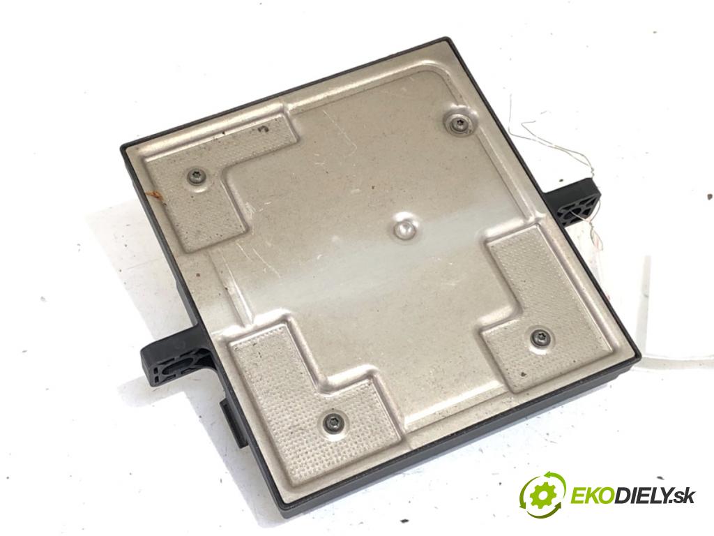 AUDI A4 B6 Kombi 2003 85 kW 1.9 TDI 1896 Modul svetiel 8E0907279C (Riadiaca jednotka ostatné)