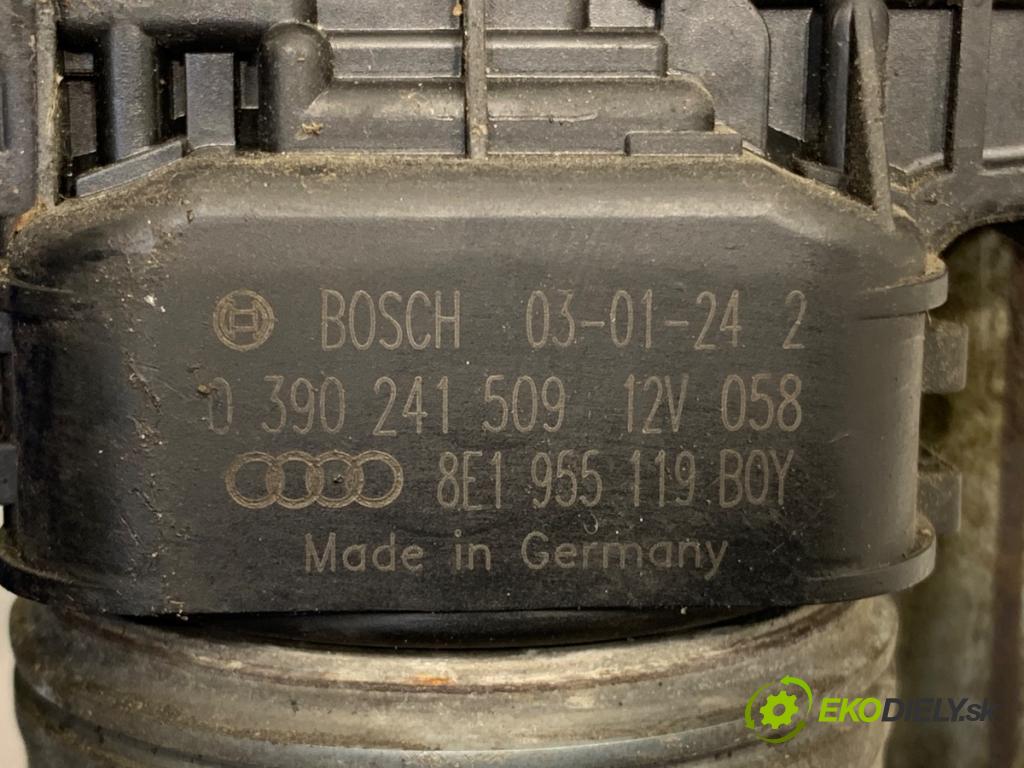 AUDI A4 B6 Kombi 2003 85 kW 1.9 TDI 1896 Mechanizmus stieračov predný 8E1955119 (Motorček stieračov predný)