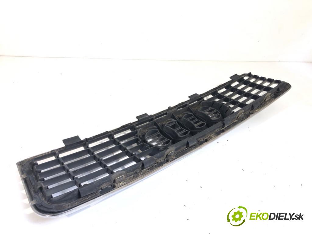 AUDI A4 B6 Kombi 2003 85 kW 1.9 TDI 1896 mřížka maska  (Přední mřížka (maska chladiče))