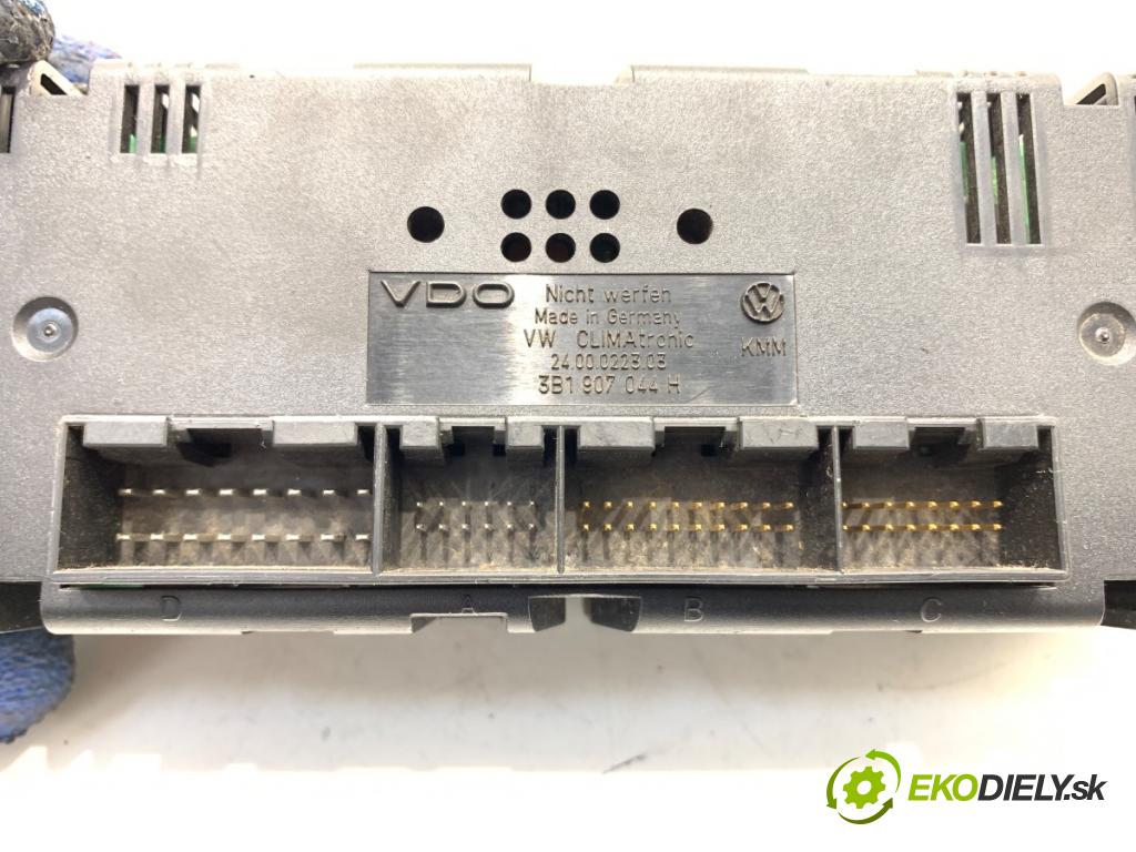 VW PASSAT B5 FL sedan 2002 96 kW 1.9 TDI 1896 Panel ovládania kúrenia 3B1907044H (Prepínacie páčky pod volantom)