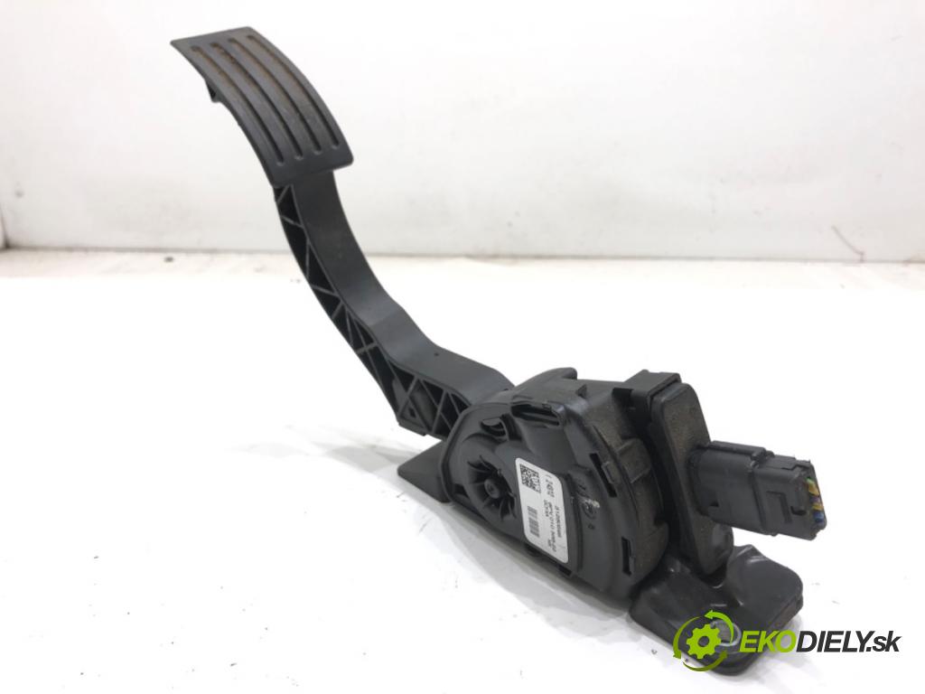 VOLVO V40 liftback 2013 110 kW T3 GTDi 1596 PEDÁL: 31381466 31280595 (Potenciometer plynového pedálu)