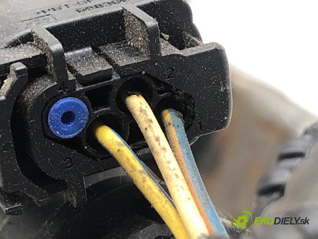 VOLVO V40 liftback 2013 110 kW T3 GTDi 1596 PEDÁL: 31381466 31280595 (Potenciometer plynového pedálu)