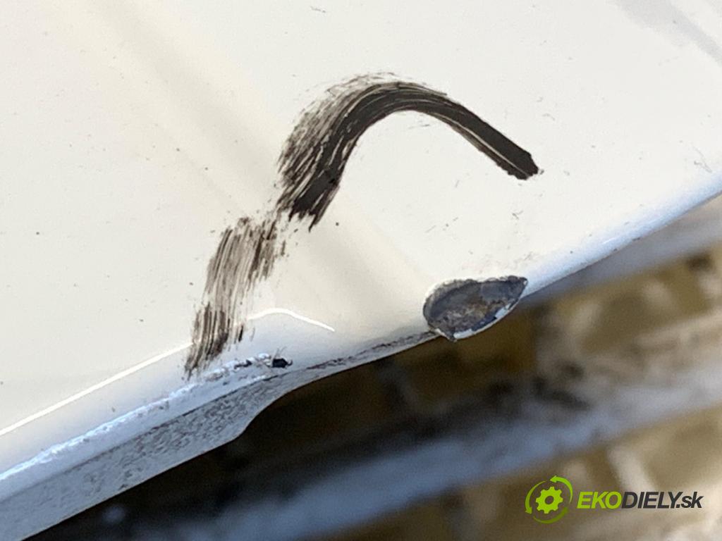 VOLVO V40 liftback 2013 110 kW T3 GTDi 1596 Spoiler zadní část