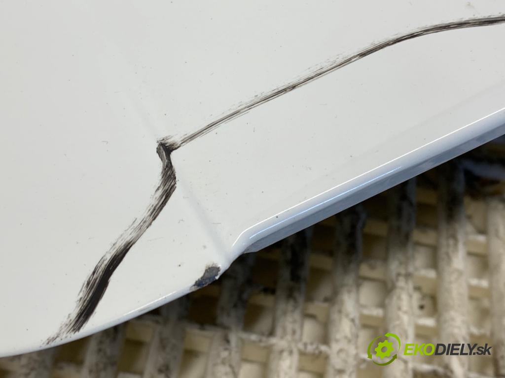 VOLVO V40 liftback 2013 110 kW T3 GTDi 1596 Spoiler zadní část