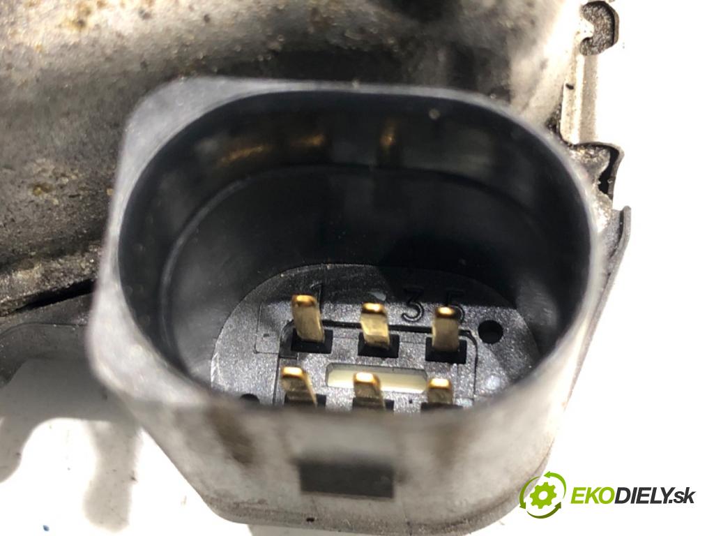 VOLVO V40 liftback 2013 110 kW T3 GTDi 1596 Škrtiaca klapka 7S7G-9F991-CA (Škrtiaca klapka)