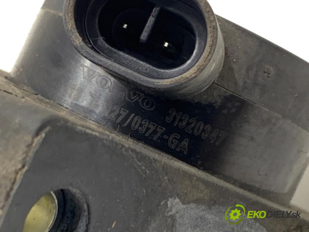 VOLVO V40 liftback 2013 110 kW T3 GTDi 1596 DALŠÍ: pumpa vody 31320347 (Vodní pumpa)