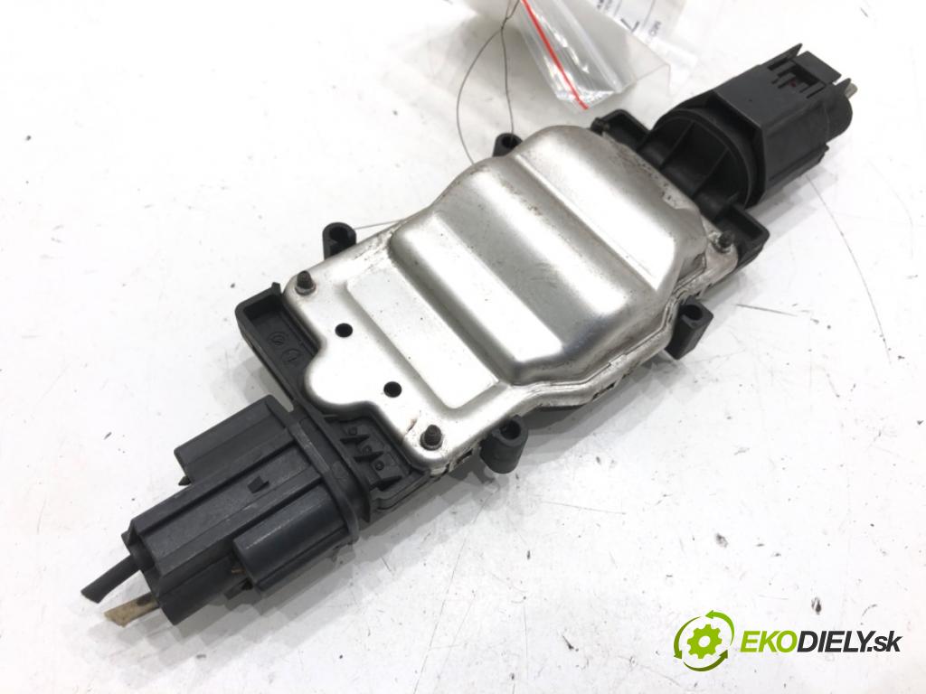 VOLVO V40 liftback 2013 110 kW T3 GTDi 1596 modul ventilátoru 1137328713