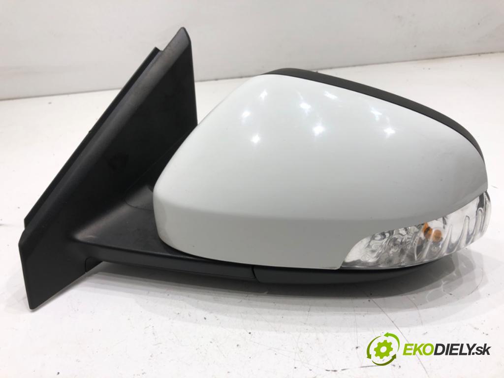 VOLVO V40 liftback 2013 110 kW T3 GTDi 1596 zpětné zrcátko levý